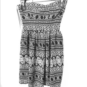 Black and White strapless dress
